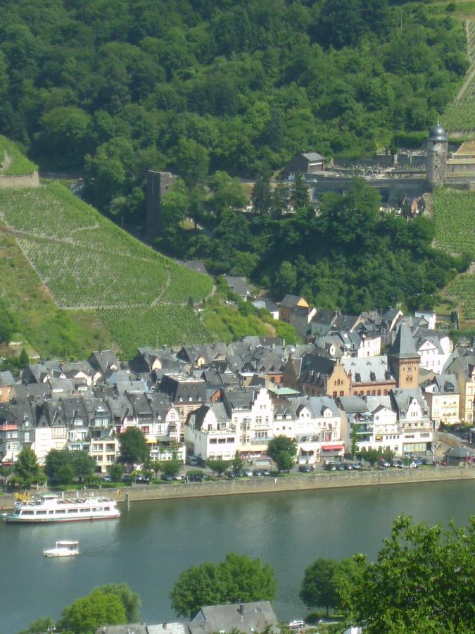 Ferienwohnung Evangeline Borsch Zell an der Mosel Exterior photo