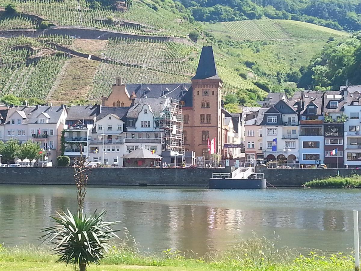 Ferienwohnung Evangeline Borsch Zell an der Mosel Exterior photo